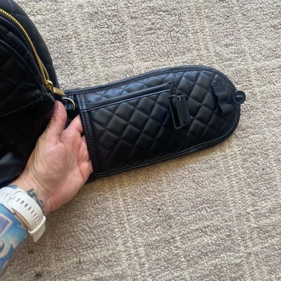 Tushbaby Quilted Black Hip Carrier - Picture 7 of 9